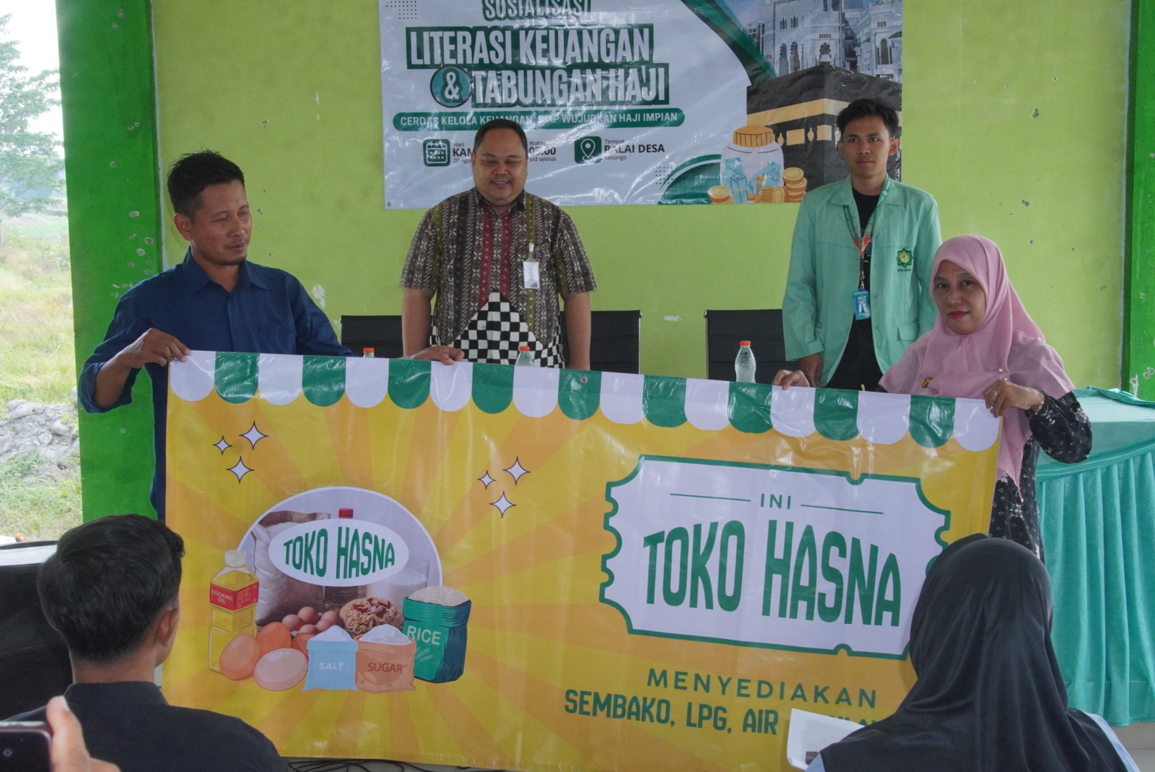 Penyerahan Banner UMKM